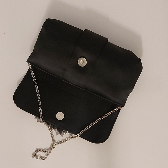Black Clutch - Picture 3 of 4
